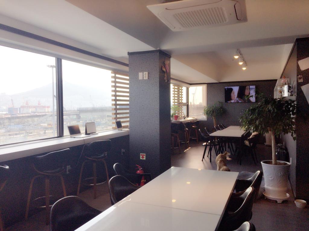 Mozzihostel Busan Station Zewnętrze zdjęcie