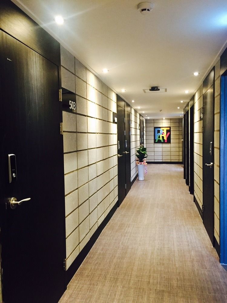 Mozzihostel Busan Station Zewnętrze zdjęcie