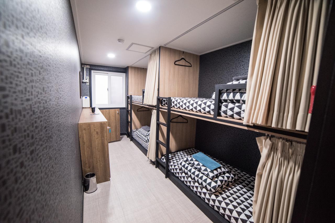 Mozzihostel Busan Station Zewnętrze zdjęcie