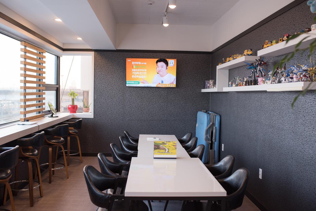 Mozzihostel Busan Station Zewnętrze zdjęcie