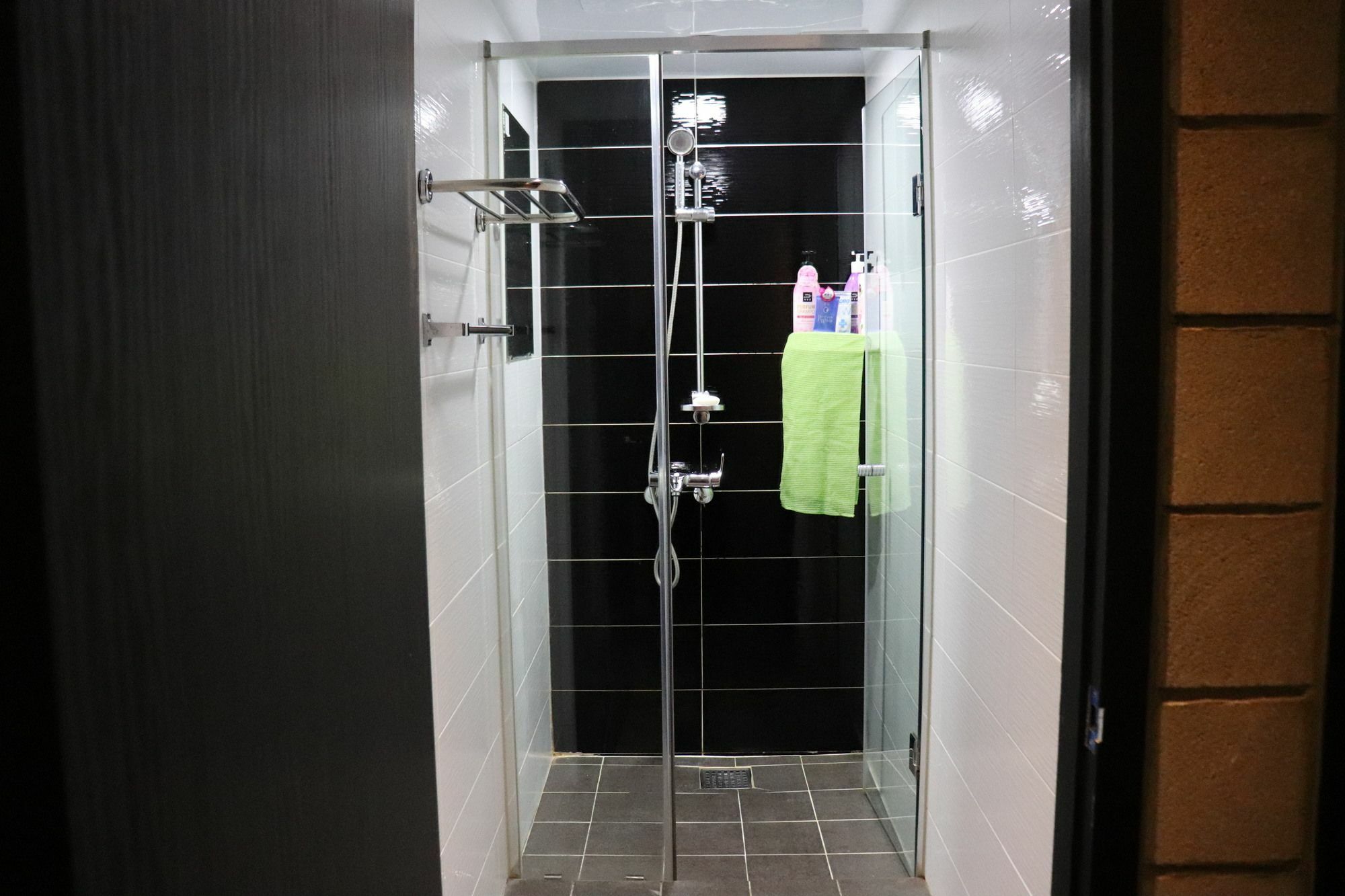 Mozzihostel Busan Station Zewnętrze zdjęcie